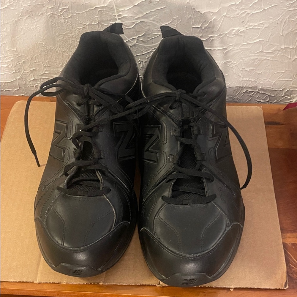 New Balance Men's Black Sneakers Worn Twice Line New Size 15 4E Width Retail $89